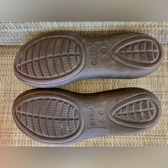 Girls CROCS, size W5, Brown - Picture 5 of 5